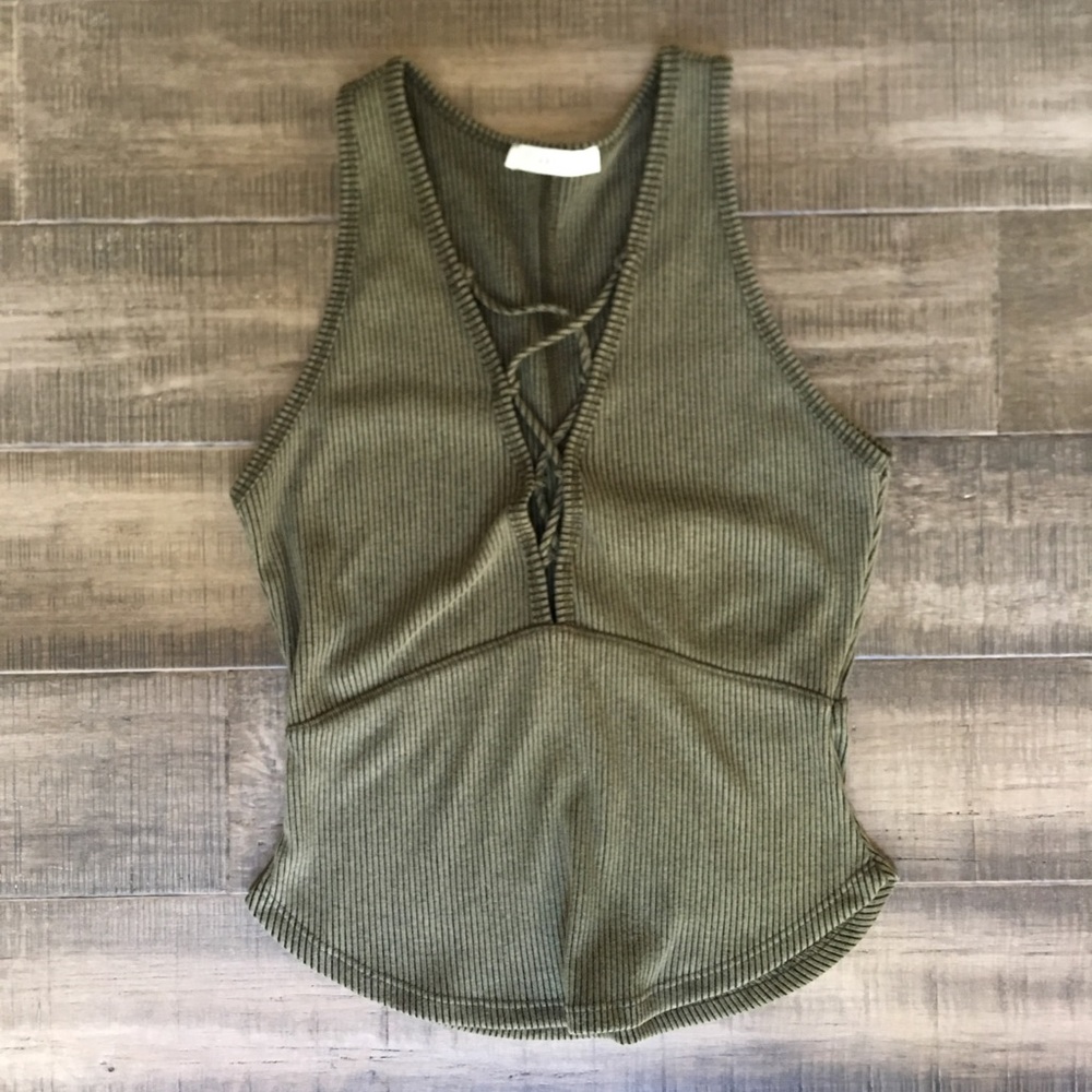 Criss cross top